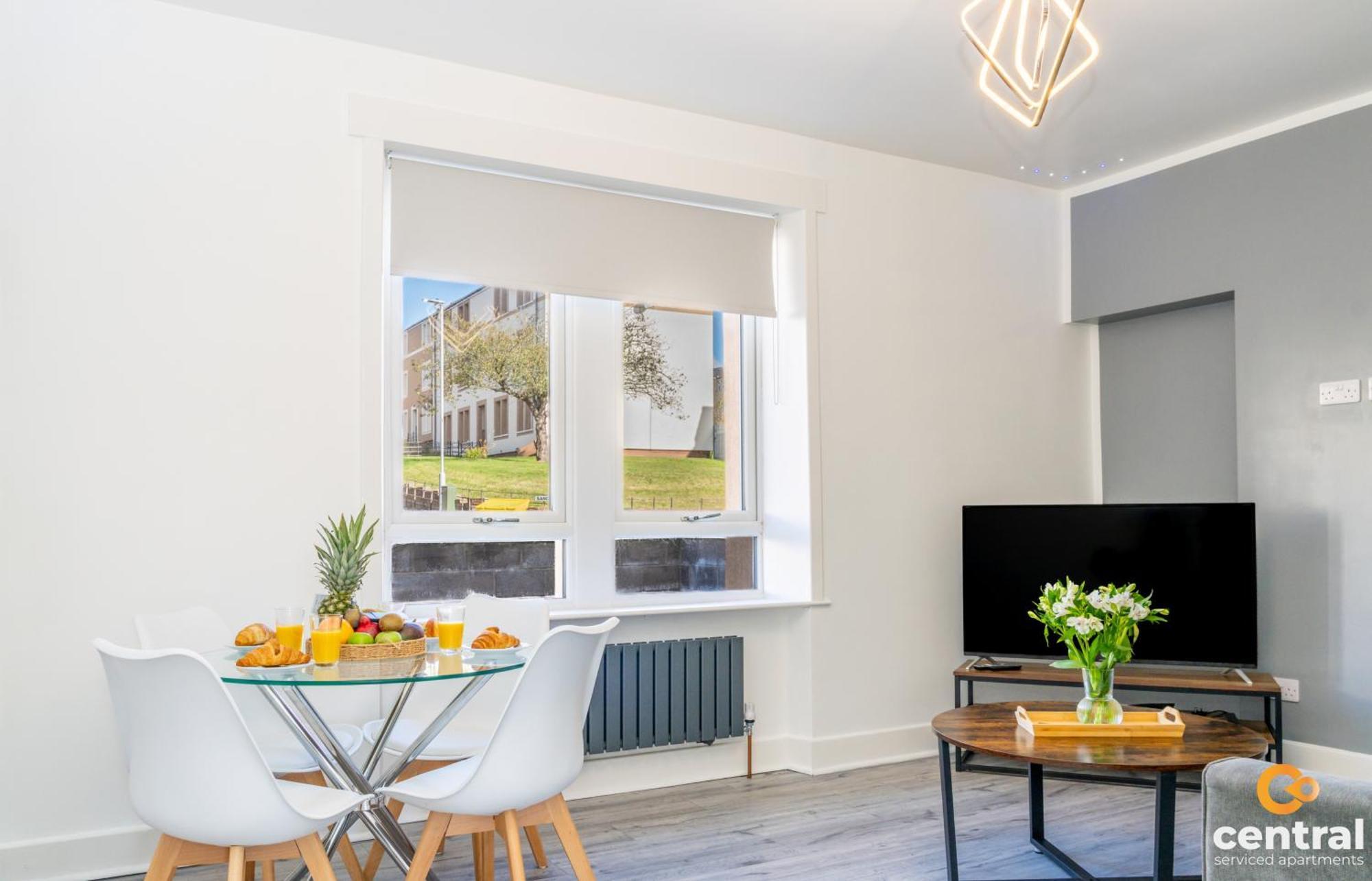 Central Serviced Apartments - 2 Bedroom - Free Street Parking - Fast Wifi - Smart Tvs In All Rooms - Ground Level - Family Neighbourhood - 3 X Double Beds - Heating 24-7 - Trade Stays - Weekly & Monthly Offers دندي المظهر الخارجي الصورة